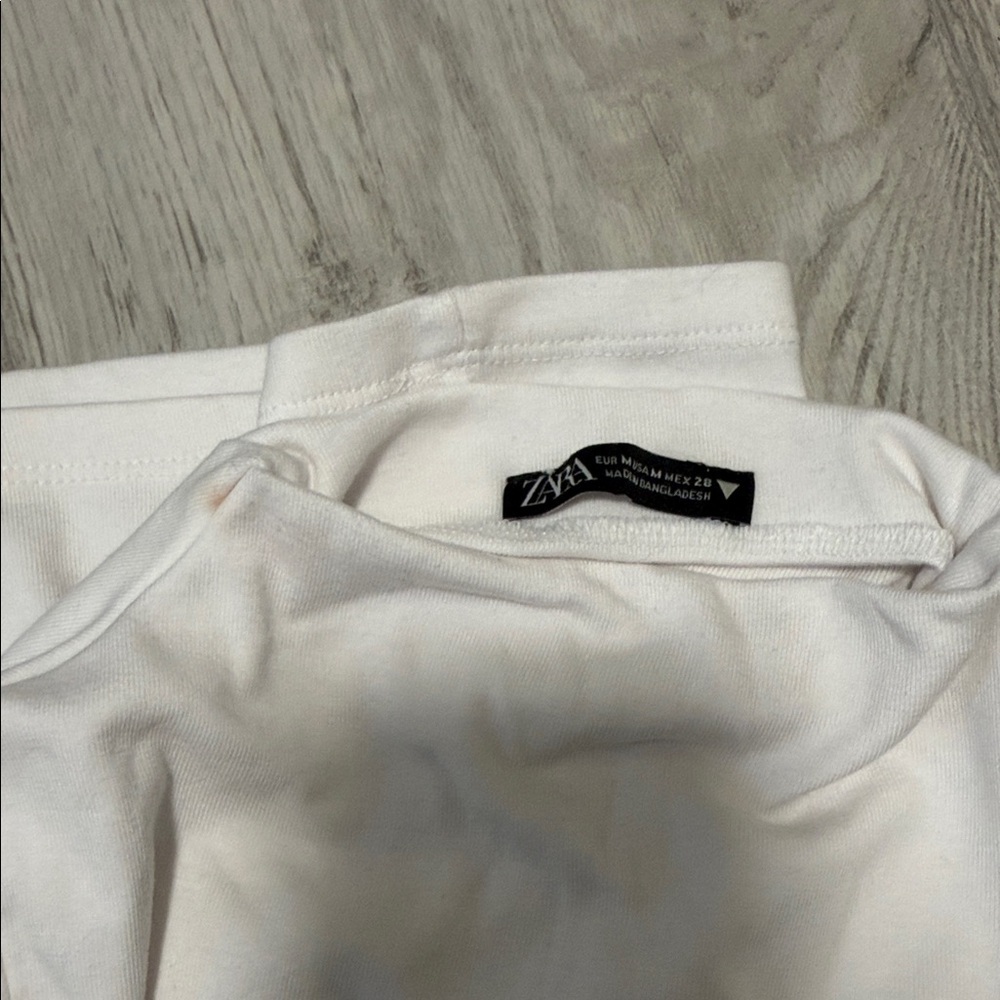 Zara Elegant White Sleeveless Top - Picture 2 of 3